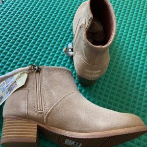 New TOMS Leila Bootie  Suede Big girl size 3 adult size 5